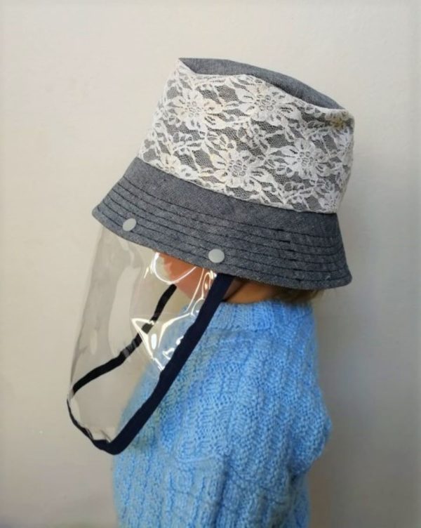 Sunhat & Shield 1 Sunhat & Shield 1